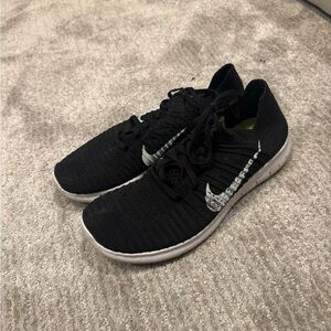 Women’s Nike fly knit